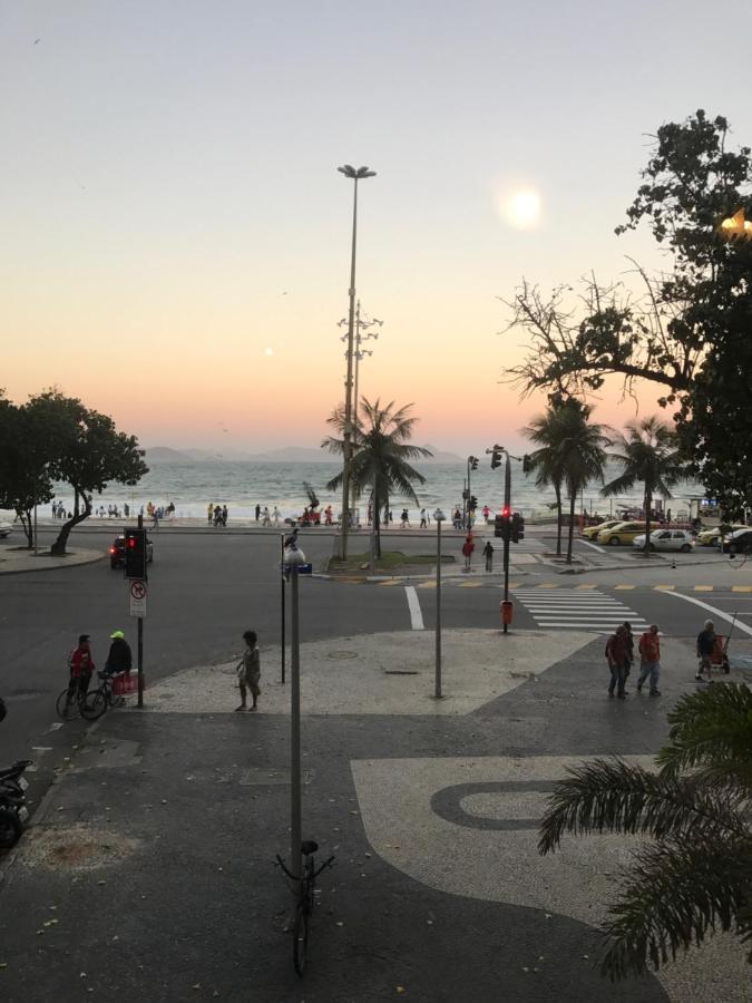 Apartamento No Melhor Ponto De Copacabana A 5 Minutos Da Praia Rio de Janeiro Eksteriør billede